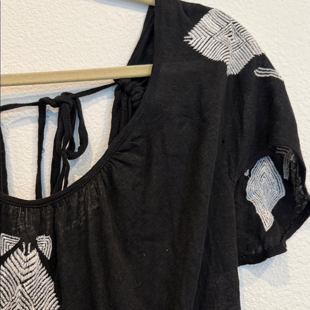 Free People Black Blouse with White Pattern - Picture 6 of 6